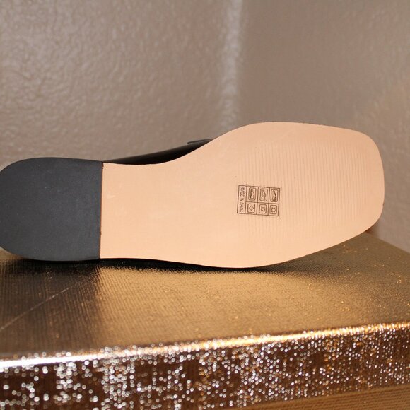 Yosi Samra Odessa Black leather and Shearling Loafer Mule - Picture 7 of 9